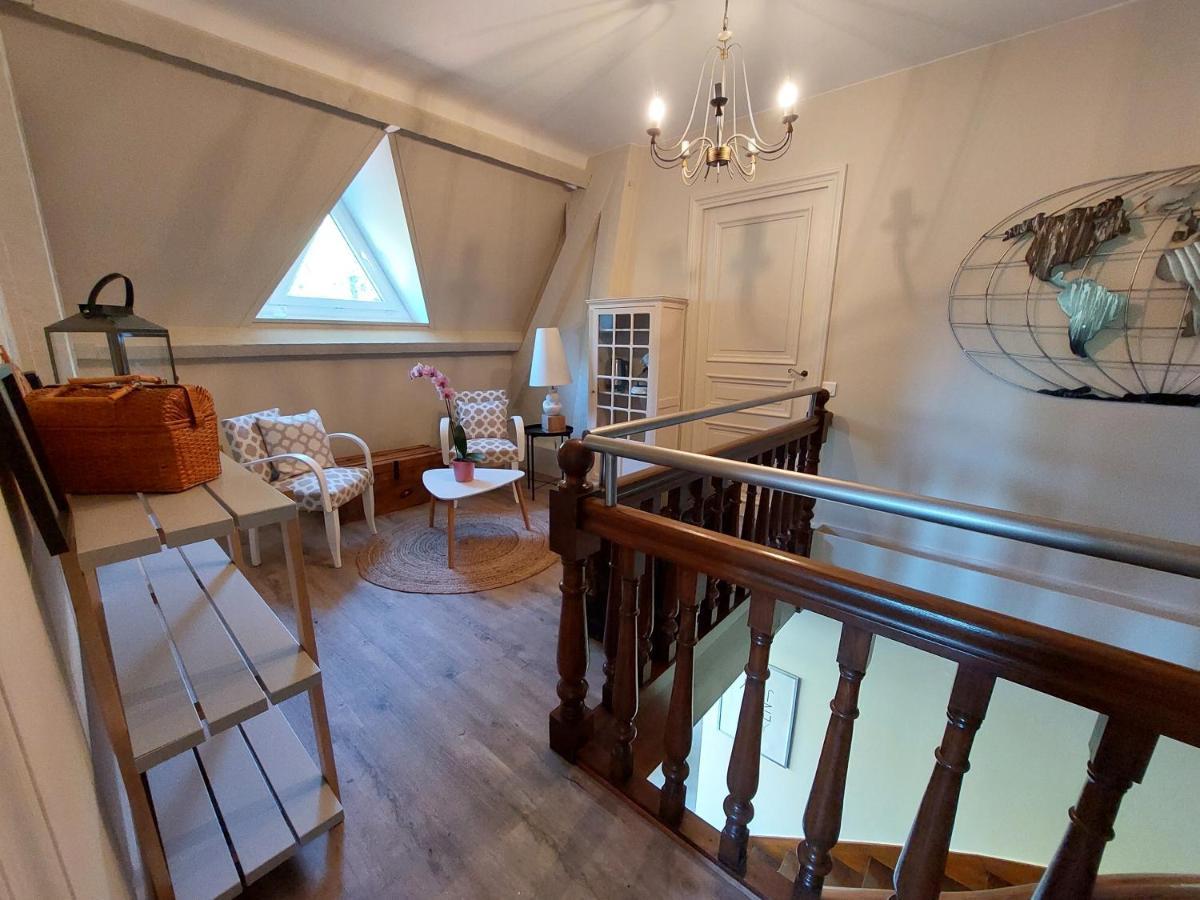 Chambres D'Hotes Le Relais Globe Trotteur Montaigu  Exteriör bild