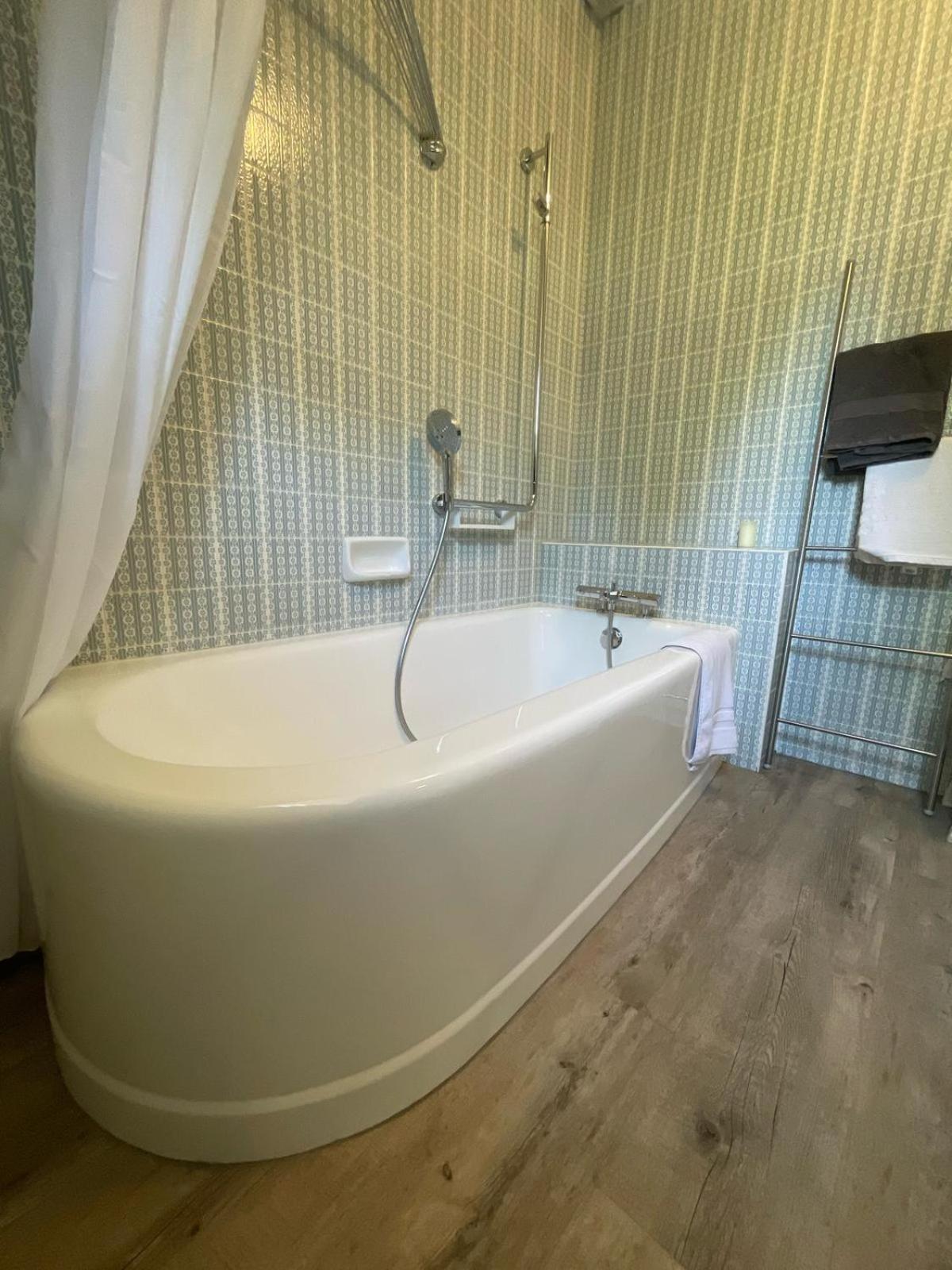 Chambres D'Hotes Le Relais Globe Trotteur Montaigu  Exteriör bild