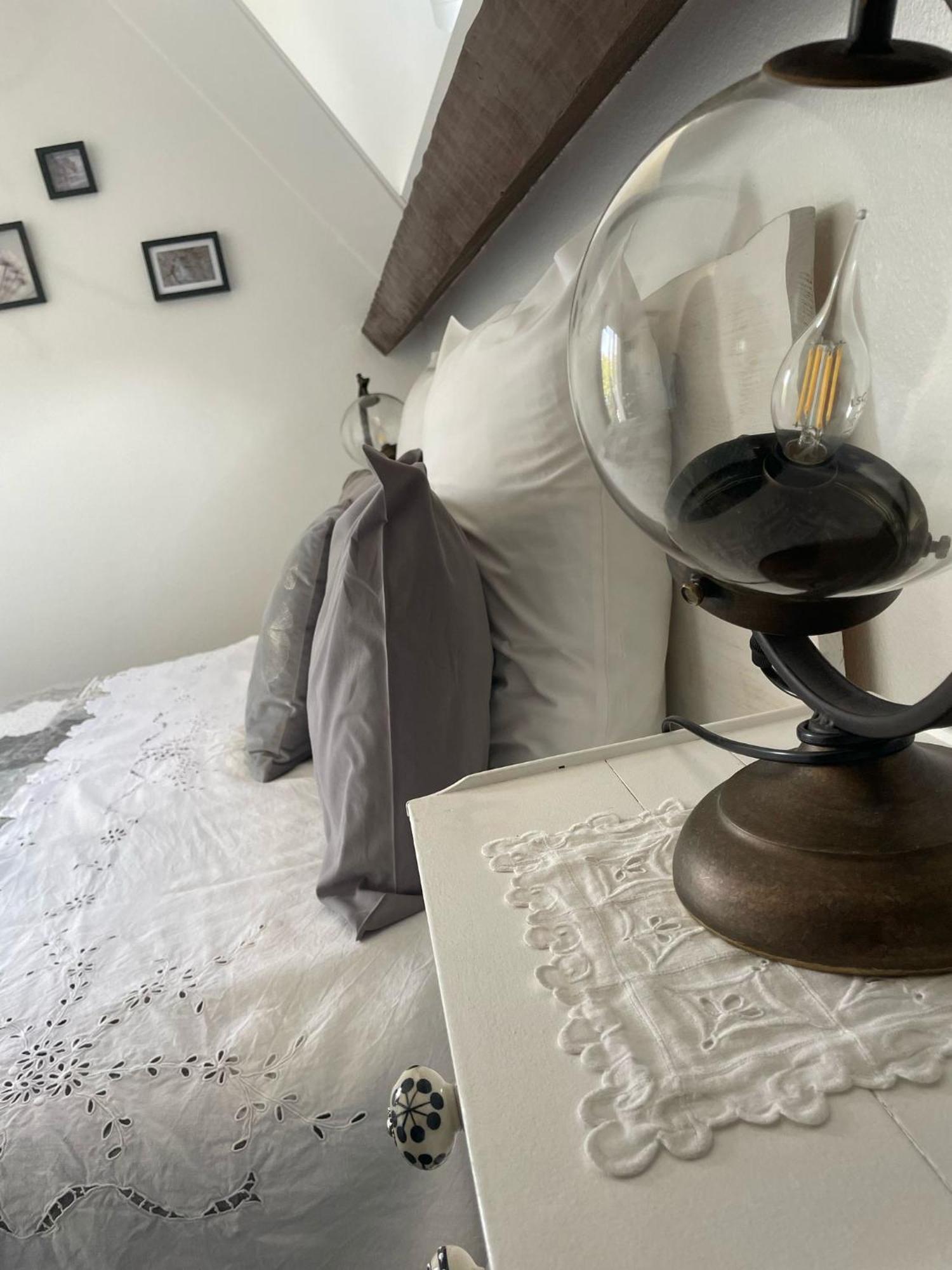 Chambres D'Hotes Le Relais Globe Trotteur Montaigu  Exteriör bild
